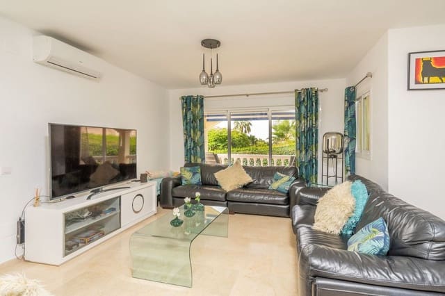 4 sypialnia Willa na sprzedaż w Arroyo de la Miel, Benalmádena z basenem garażem - 975 000 € (Ref: 9400254)