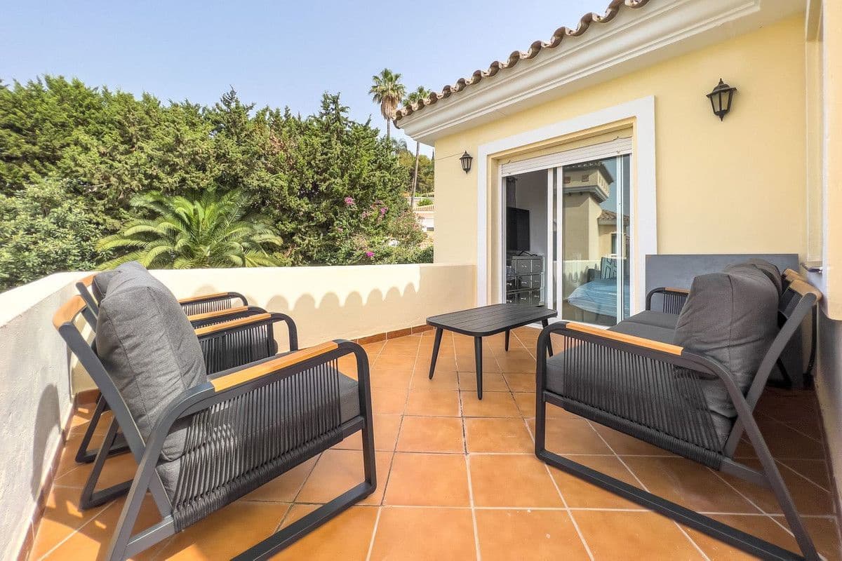 4 soverom Villa til salgs i Benalmadena med svømmebasseng garasje - € 975 000 (Ref: 9400254)