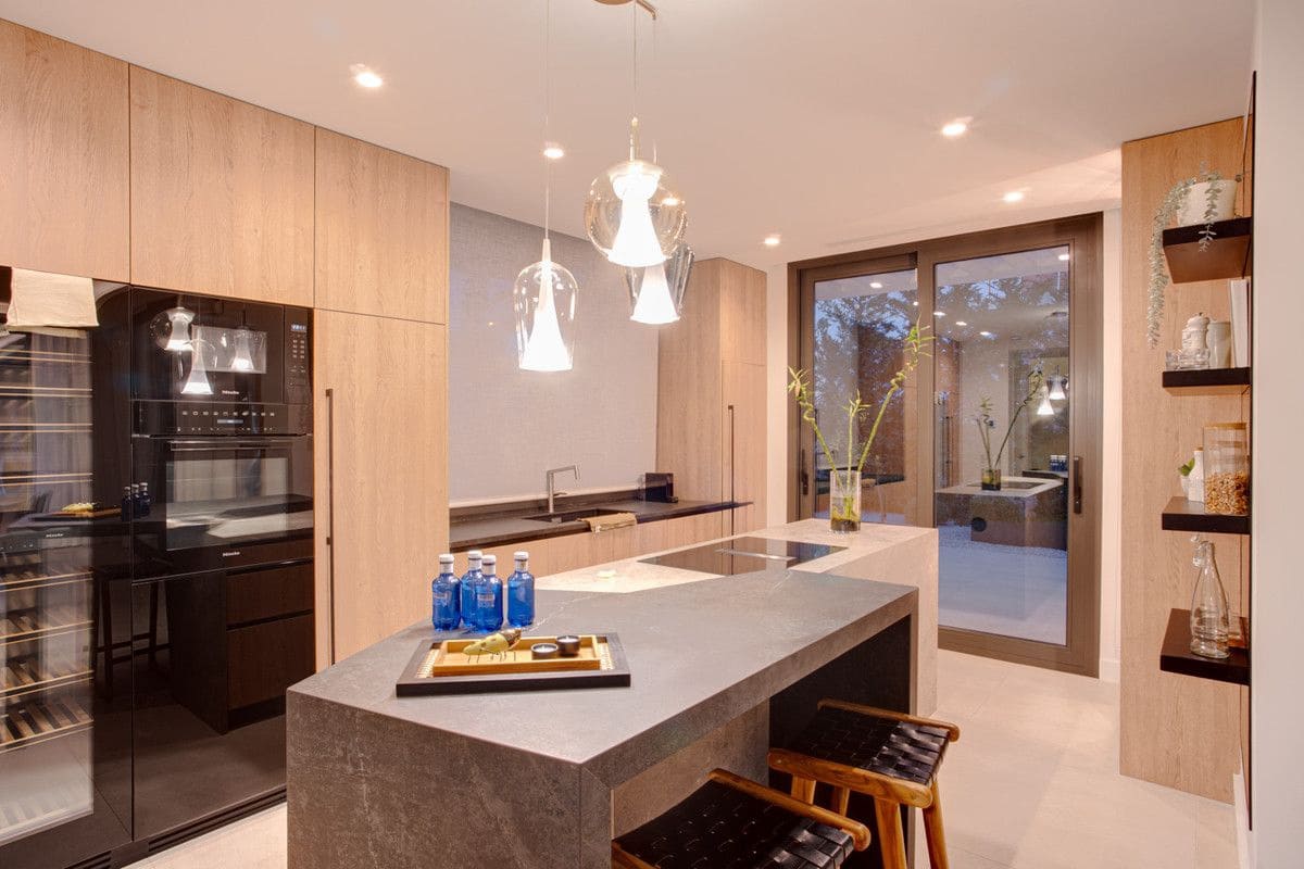 6 soverom Villa til salgs i Marbella med svømmebasseng garasje - € 5 900 000 (Ref: 9401735)