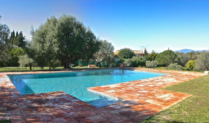 Chalet de 4 habitaciones en Marbella en venta con piscina garaje - 3.200.000 € (Ref: 9401737)