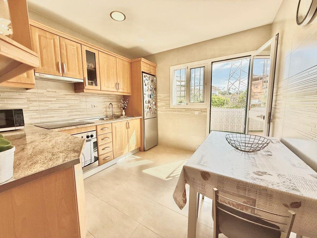 3 sovrum Hus till salu i Fuengirola - 379 000 € (Ref: 9405953)