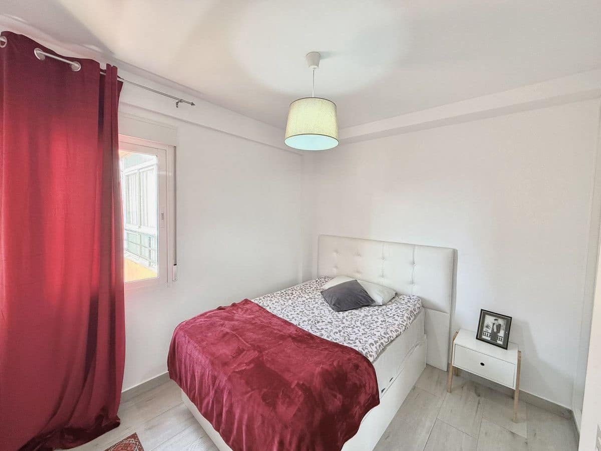 3 makuuhuone Kattohuoneisto myytävänä paikassa Fuengirola - 410 000 € (Ref: 9405954)