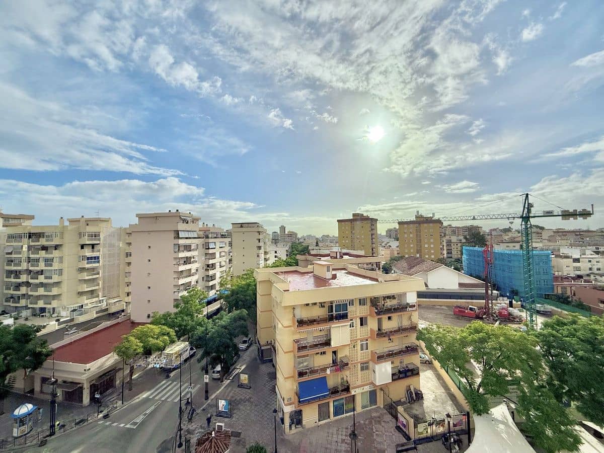 3 makuuhuone Kattohuoneisto myytävänä paikassa Fuengirola - 410 000 € (Ref: 9405954)