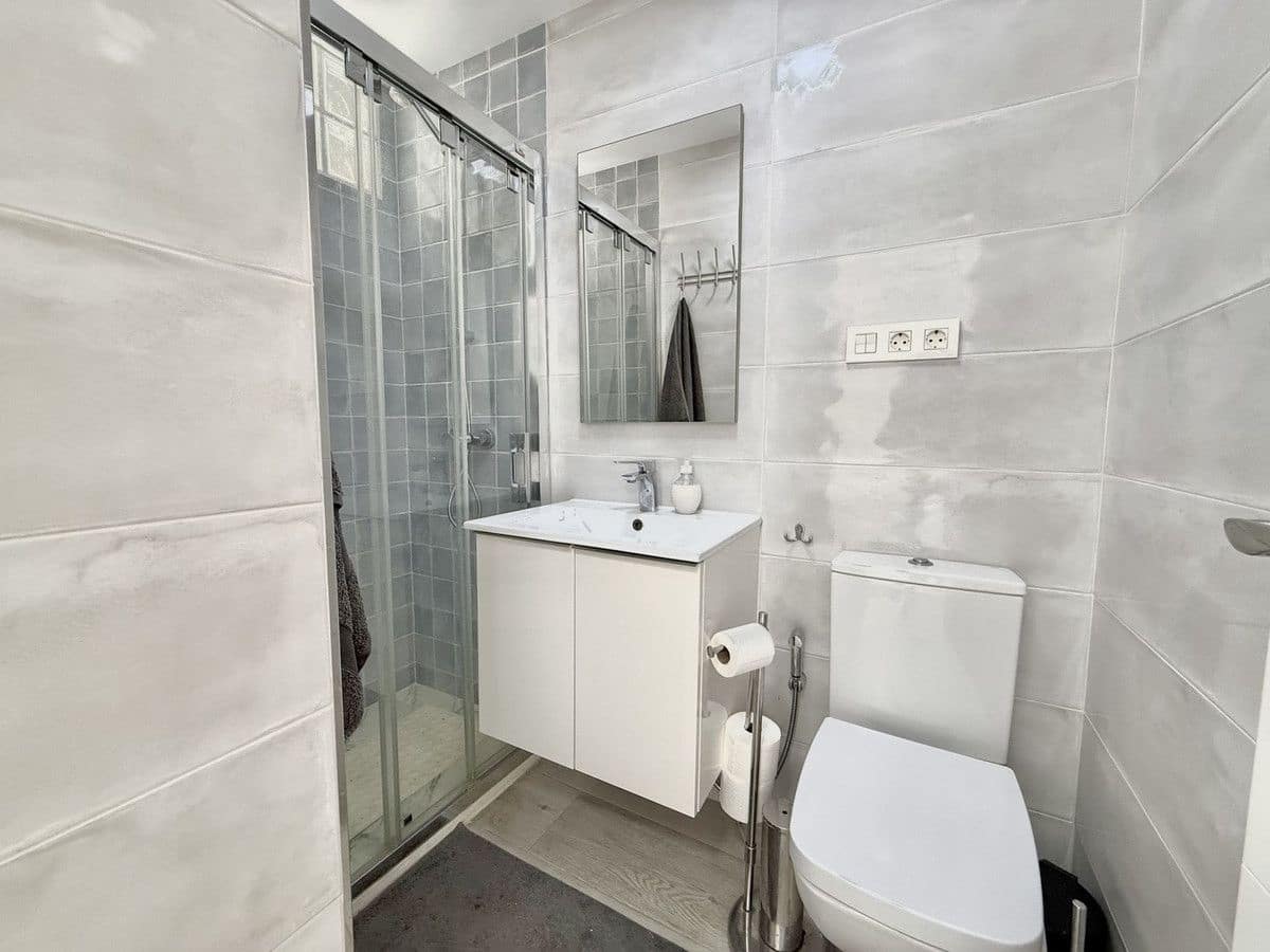 3 makuuhuone Kattohuoneisto myytävänä paikassa Fuengirola - 410 000 € (Ref: 9405954)