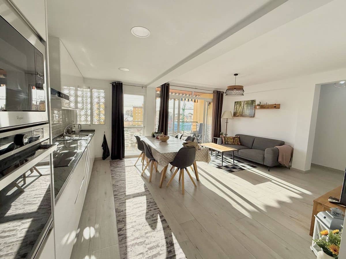 3 makuuhuone Kattohuoneisto myytävänä paikassa Fuengirola - 410 000 € (Ref: 9405954)