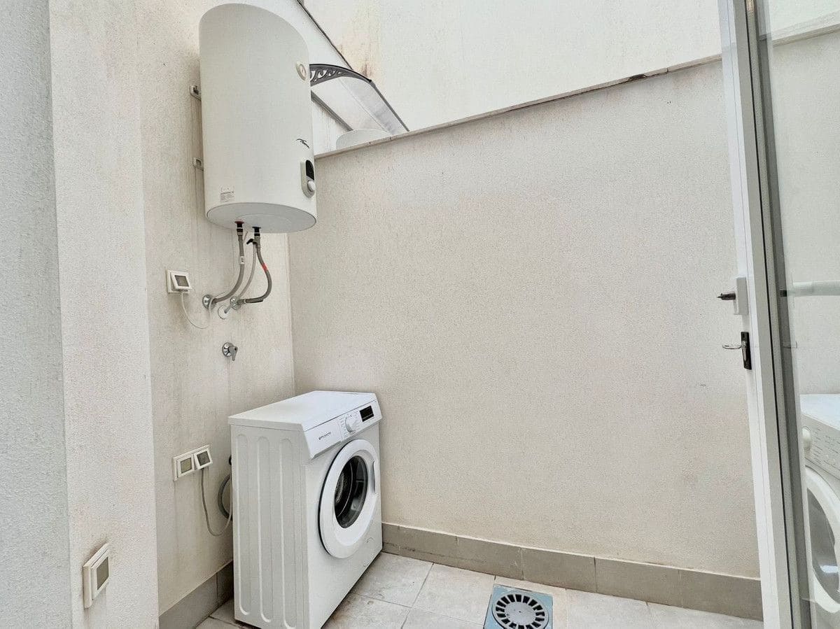 2 soveværelse Lejlighed til salg i Fuengirola - € 285.000 (Ref: 9405955)