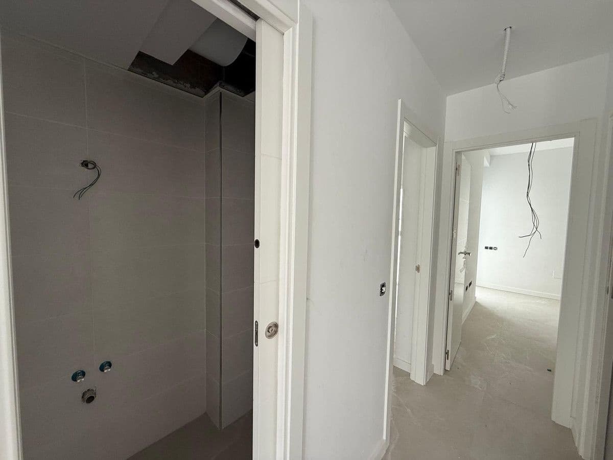 2 slaapkamer Penthouse te koop in Fuengirola - € 419.000 (Ref: 9405957)