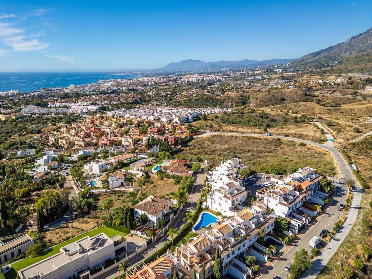 3 sypialnia Dom na sprzedaż w Marbella z basenem garażem - 890 000 € (Ref: 9405960)