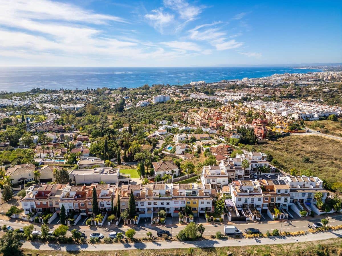 Casa de 3 habitaciones en Marbella en venta con piscina garaje - 890.000 € (Ref: 9405960)