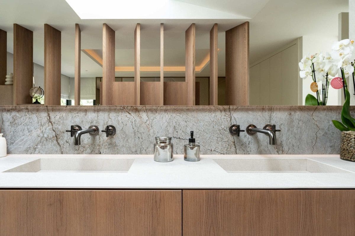 5 soverom Villa til salgs i Marbella med svømmebasseng garasje - € 5 875 000 (Ref: 9405963)