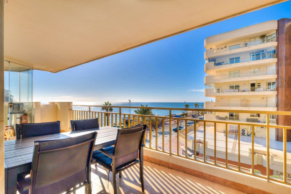 3 sypialnia Apartament przy plaży na sprzedaż w Fuengirola - 695 000 € (Ref: 9405971)