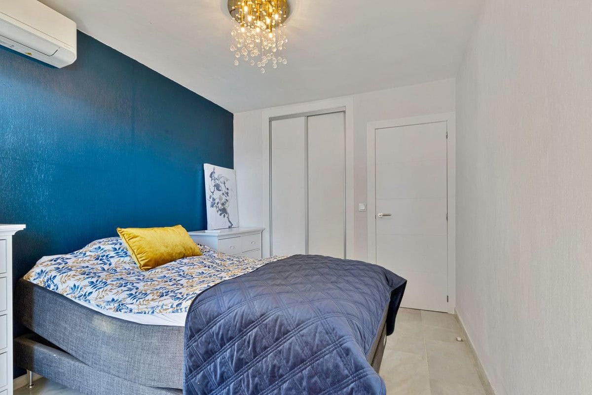 3 sypialnia Apartament przy plaży na sprzedaż w Fuengirola - 695 000 € (Ref: 9405971)