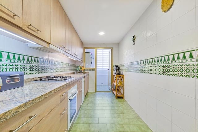 3 sypialnia Apartament przy plaży na sprzedaż w Centro ciudad, Fuengirola - 695 000 € (Ref: 9405971)