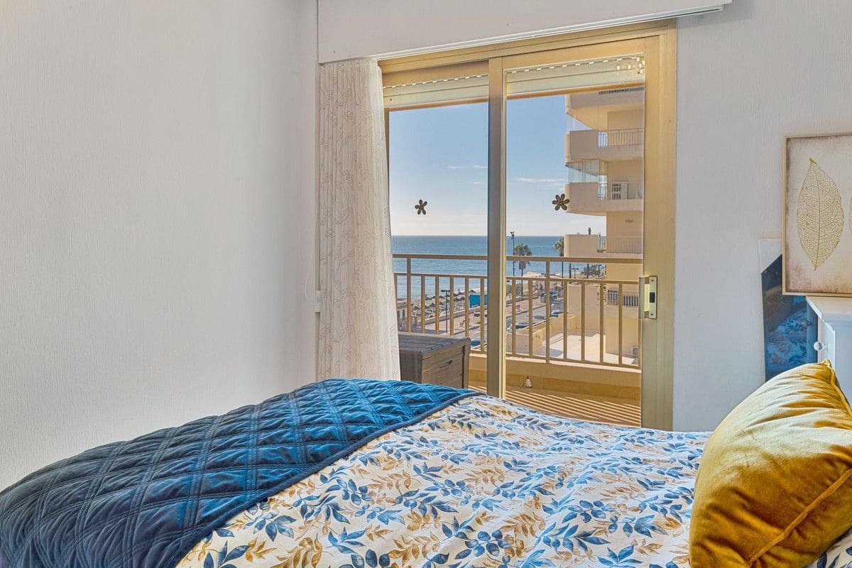 3 sypialnia Apartament przy plaży na sprzedaż w Fuengirola - 695 000 € (Ref: 9405971)