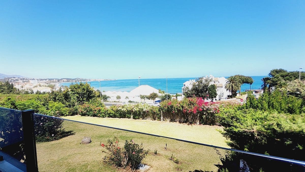 Apartamento de 2 habitaciones en Mijas en venta - 339.950 € (Ref: 9405973)