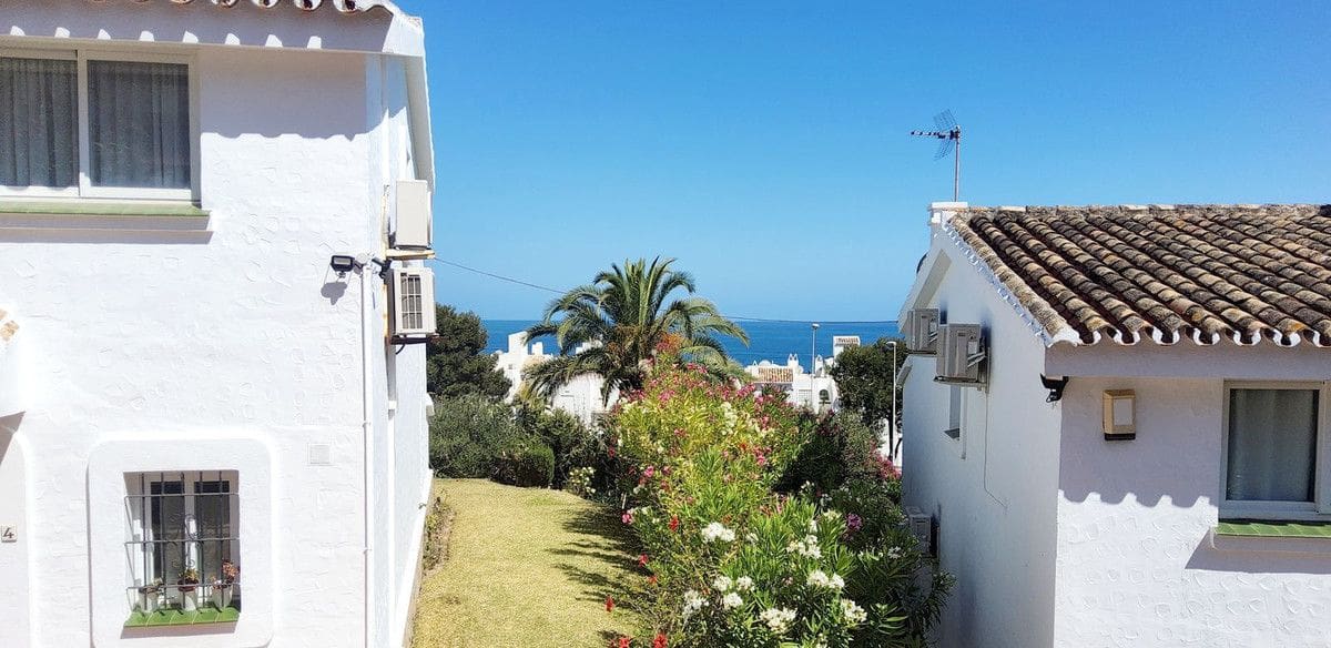 2 bedroom Apartment for sale in Mijas - € 339,950 (Ref: 9405973)