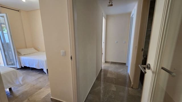 Apartamento de 2 habitaciones en Riviera del Sol, Mijas en venta con piscina garaje - 325.000 € (Ref: 9405975)