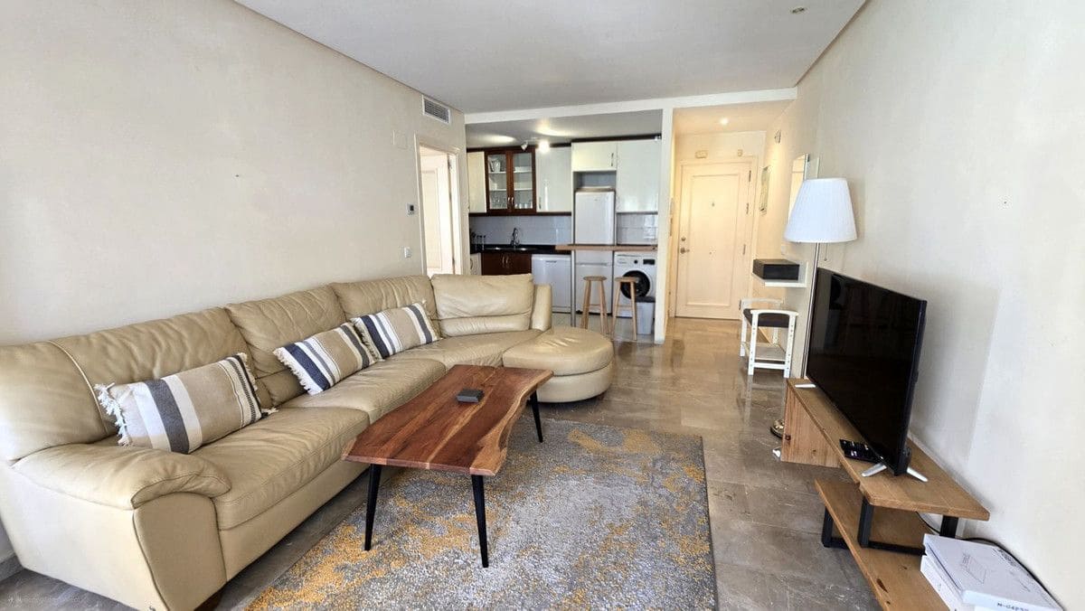 Apartamento de 2 habitaciones en Mijas en venta con piscina garaje - 325.000 € (Ref: 9405975)