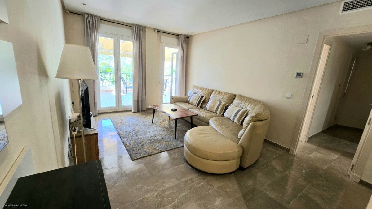 Apartamento de 2 habitaciones en Mijas en venta con piscina garaje - 325.000 € (Ref: 9405975)