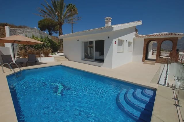 3 Zimmer Villa zu verkaufen in Hipódromo - Cerrado del Águila, Mijas mit Pool Garage - 995.000 € (Ref: 9405977)