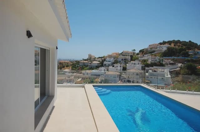3 Zimmer Villa zu verkaufen in Hipódromo - Cerrado del Águila, Mijas mit Pool Garage - 995.000 € (Ref: 9405977)