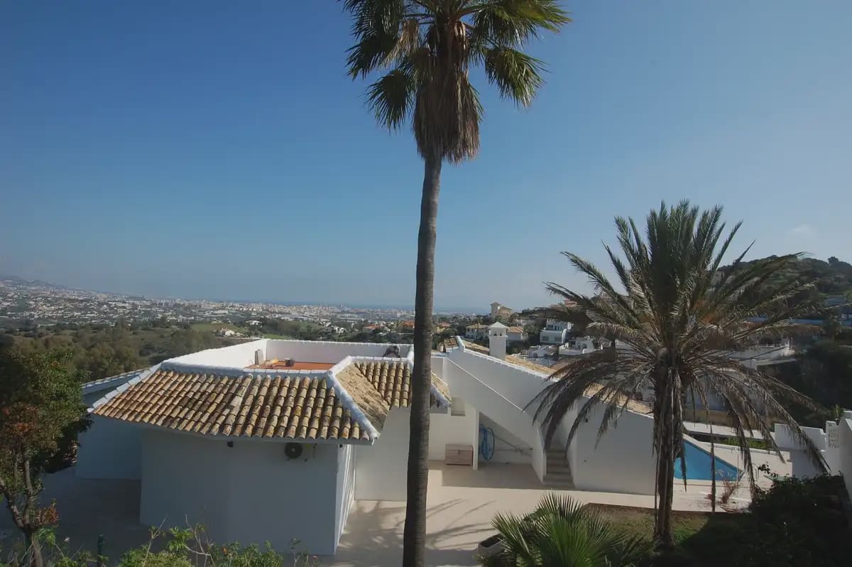 3 slaapkamer Villa te koop in Mijas met zwembad garage - € 995.000 (Ref: 9405977)