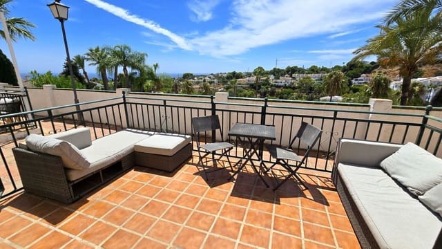 2 bedroom Apartment for sale in Calahonda, Mijas with pool garage - € 299,950 (Ref: 9405978)