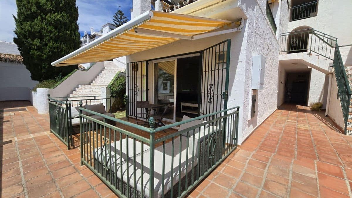 2 bedroom Apartment for sale in Mijas with pool garage - € 289,950 (Ref: 9405978)