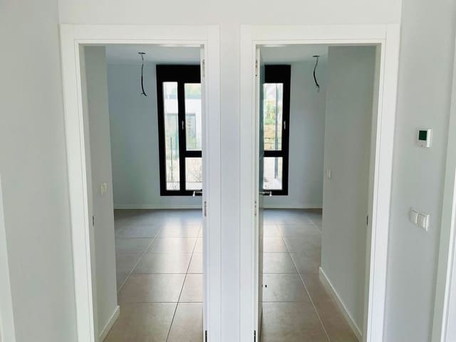 Apartamento de 3 habitaciones en Bel-Air, Estepona en venta con piscina garaje - 445.000 € (Ref: 9405982)