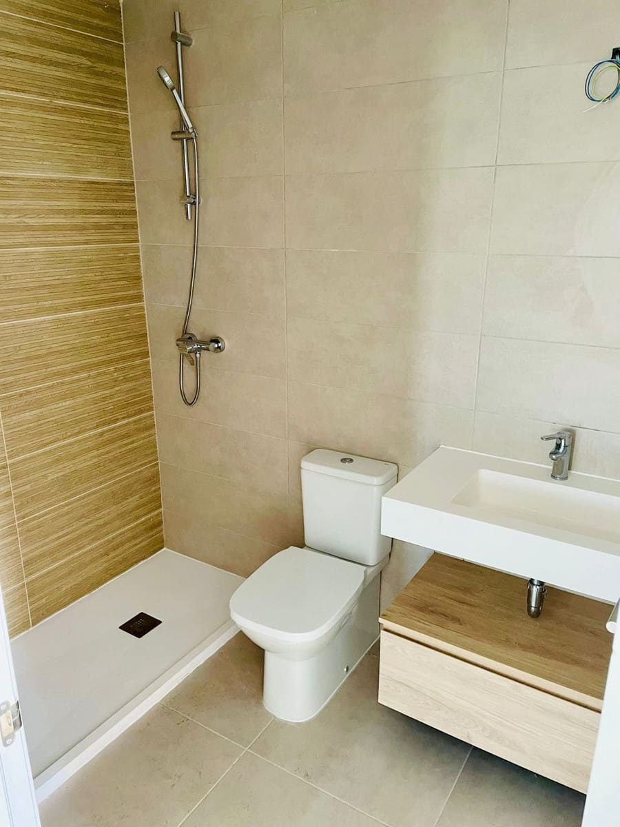 Apartamento de 3 habitaciones en Estepona en venta con piscina garaje - 445.000 € (Ref: 9405982)