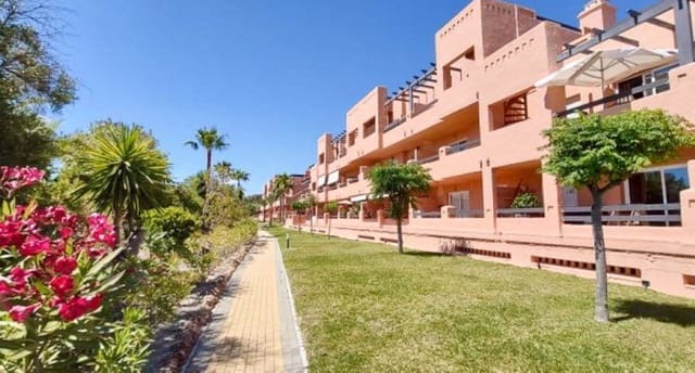 2 slaapkamer Penthouse te koop in Marina de Casares, Casares met zwembad garage - € 250.000 (Ref: 9405984)