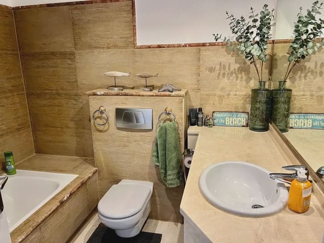 3 quarto Penthouse para venda em Calahonda, Mijas com piscina garagem - 459 000 € (Ref: 9405986)