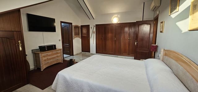 5 chambre Penthouse à vendre à Centro ciudad, Fuengirola avec piscine garage - 675 000 € (Ref: 9405988)