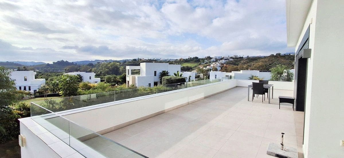 3 sypialnia Willa na sprzedaż w Mijas z basenem garażem - 1 690 000 € (Ref: 9405989)