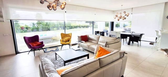 Chalet de 3 habitaciones en Centro, Mijas en venta con piscina garaje - 1.690.000 € (Ref: 9405989)