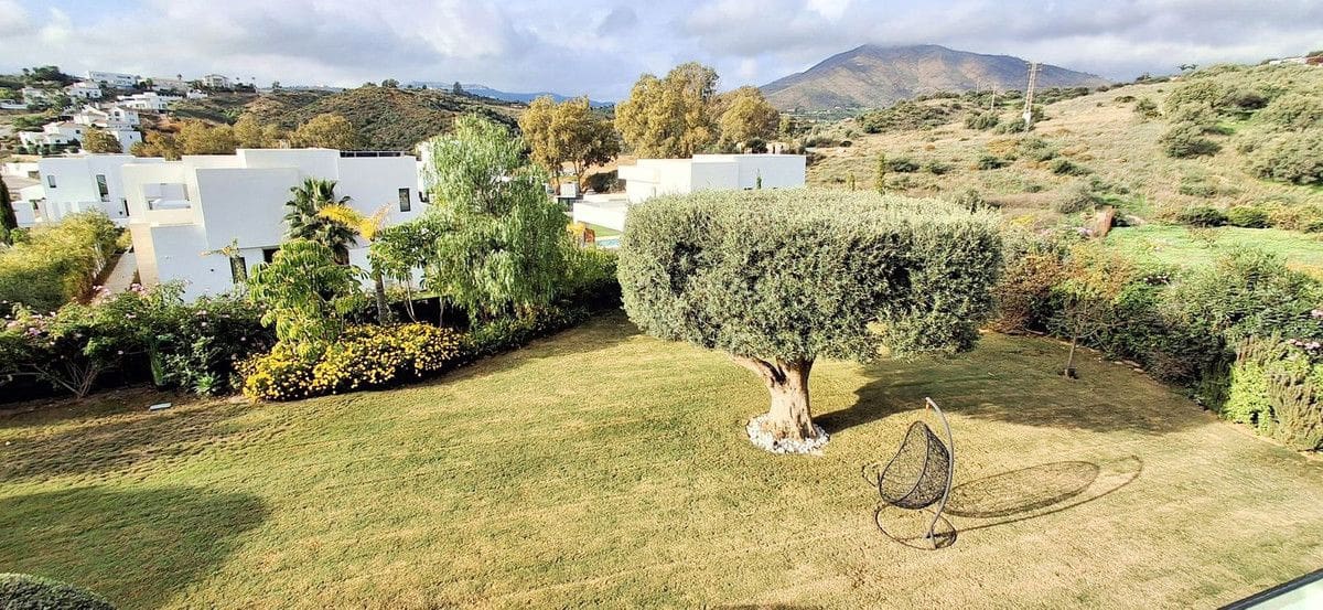 3 sypialnia Willa na sprzedaż w Mijas z basenem garażem - 1 690 000 € (Ref: 9405989)