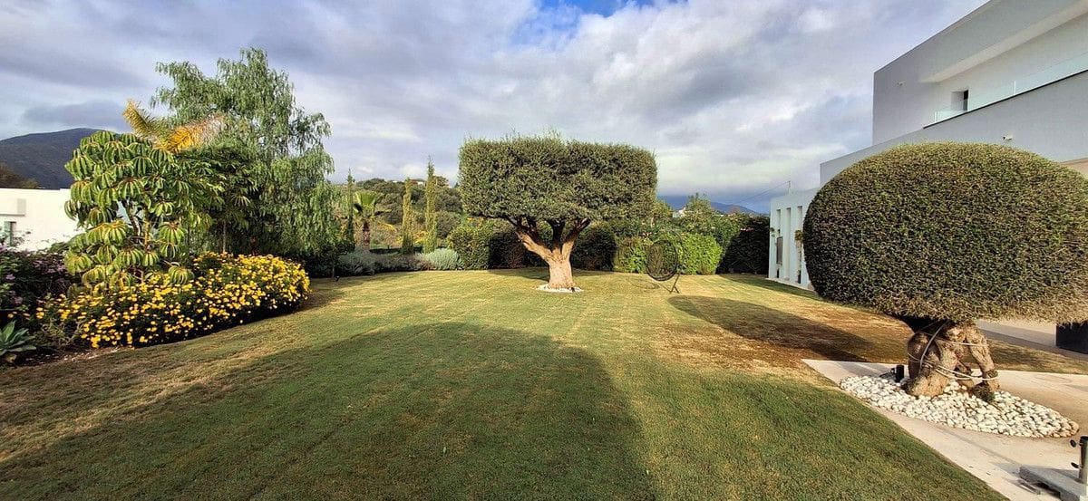 3 sypialnia Willa na sprzedaż w Mijas z basenem garażem - 1 690 000 € (Ref: 9405989)