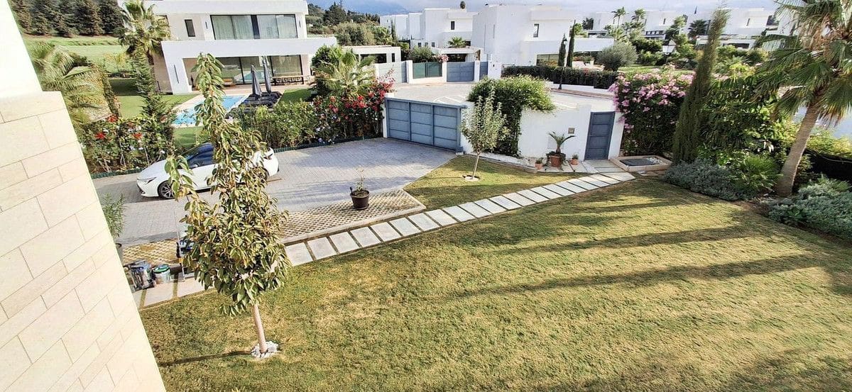 3 sypialnia Willa na sprzedaż w Mijas z basenem garażem - 1 690 000 € (Ref: 9405989)