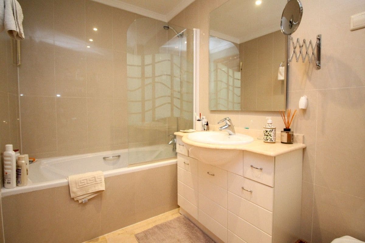 2 sypialnia Apartament na sprzedaż w Mijas z basenem garażem - 329 000 € (Ref: 9405990)