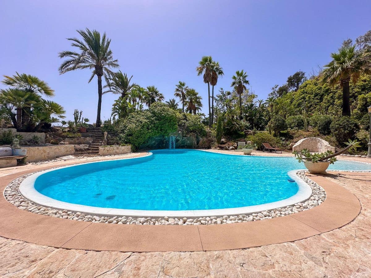 9 soveværelse Villa til salg i Mijas med swimmingpool garage - € 7.000.000 (Ref: 9405991)