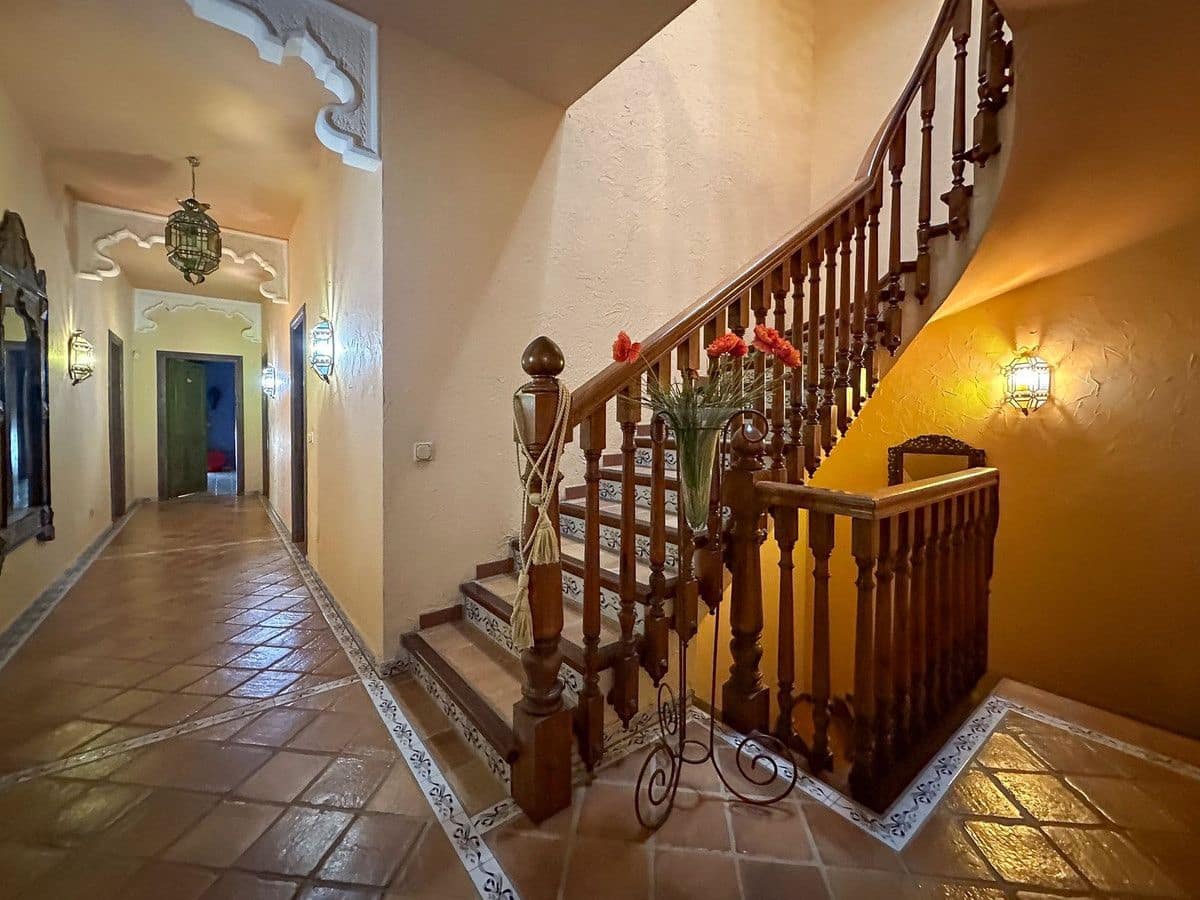 9 soveværelse Villa til salg i Mijas med swimmingpool garage - € 7.000.000 (Ref: 9405991)