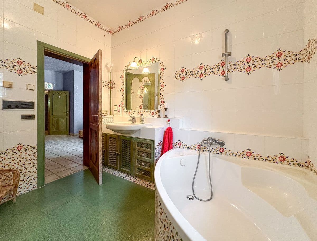 9 soveværelse Villa til salg i Mijas med swimmingpool garage - € 7.000.000 (Ref: 9405991)