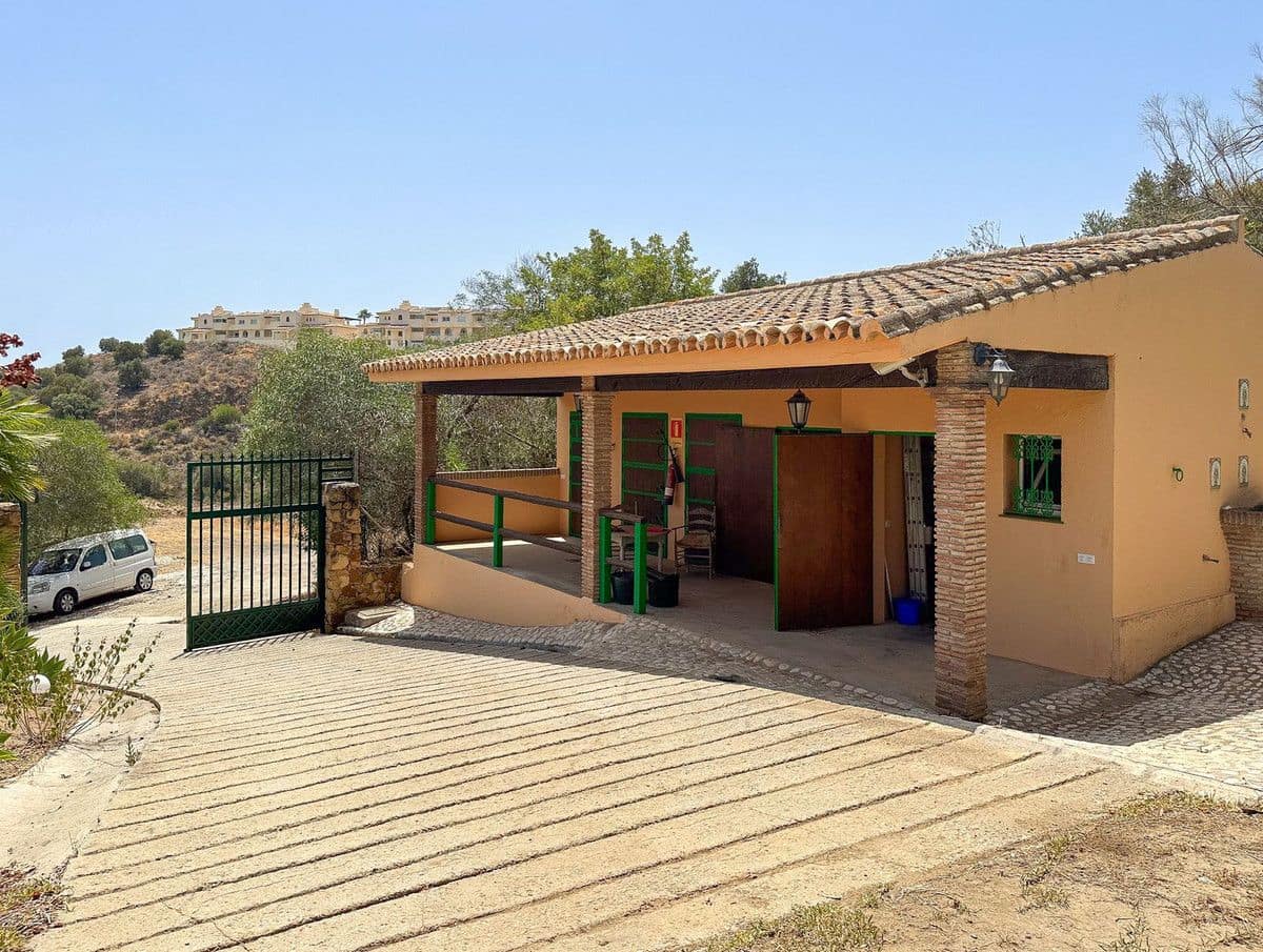 9 soveværelse Villa til salg i Mijas med swimmingpool garage - € 7.000.000 (Ref: 9405991)