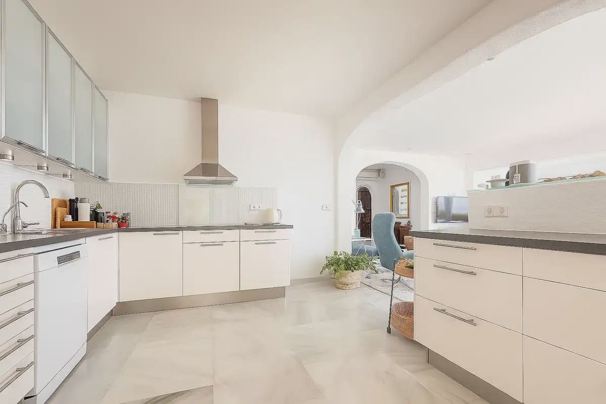 3 bedroom Villa for sale in Benalmadena with pool garage - € 1,375,000 (Ref: 9405993)