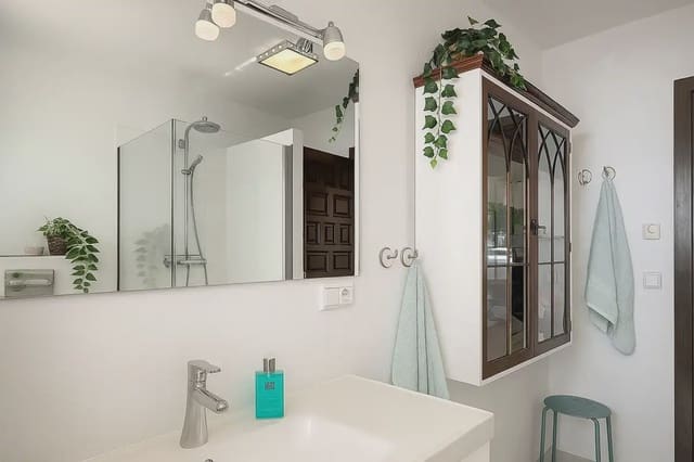 3 bedroom Villa for sale in La Capellanía - El Higuerón, Benalmádena with pool garage - € 1,375,000 (Ref: 9405993)