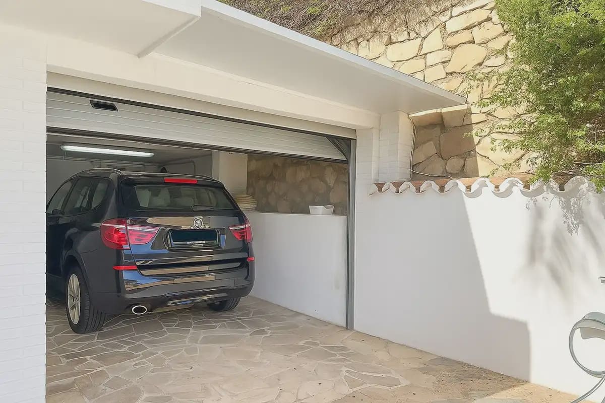 3 bedroom Villa for sale in Benalmadena with pool garage - € 1,375,000 (Ref: 9405993)