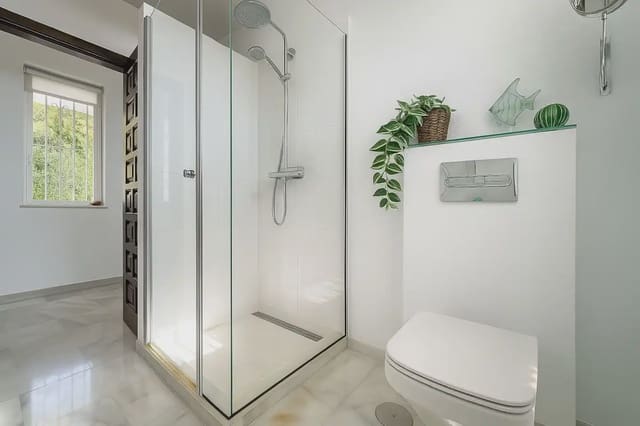 3 bedroom Villa for sale in La Capellanía - El Higuerón, Benalmádena with pool garage - € 1,375,000 (Ref: 9405993)