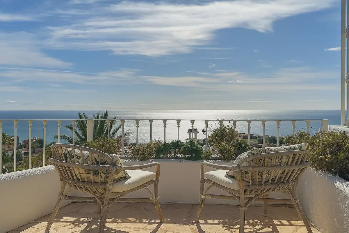 3 bedroom Villa for sale in Benalmadena with pool garage - € 1,375,000 (Ref: 9405993)