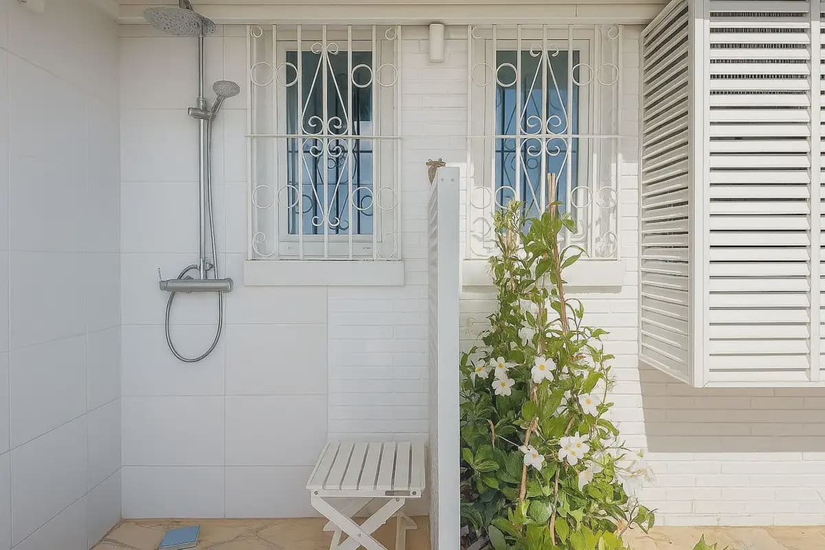 3 bedroom Villa for sale in Benalmadena with pool garage - € 1,375,000 (Ref: 9405993)