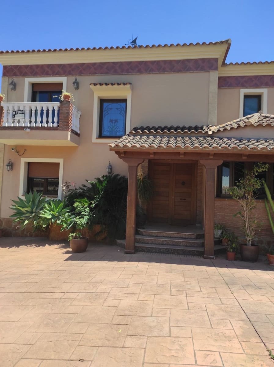 4 sypialnia Willa na sprzedaż w Mijas z basenem garażem - 1 291 500 € (Ref: 9405994)